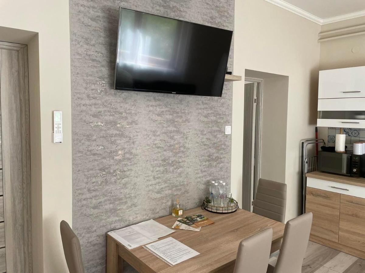 Tulipan Apartman Makó 外观 照片